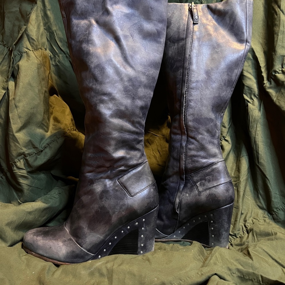 UGG Leather Distressed Knee High Wedge Boot Size 8.5